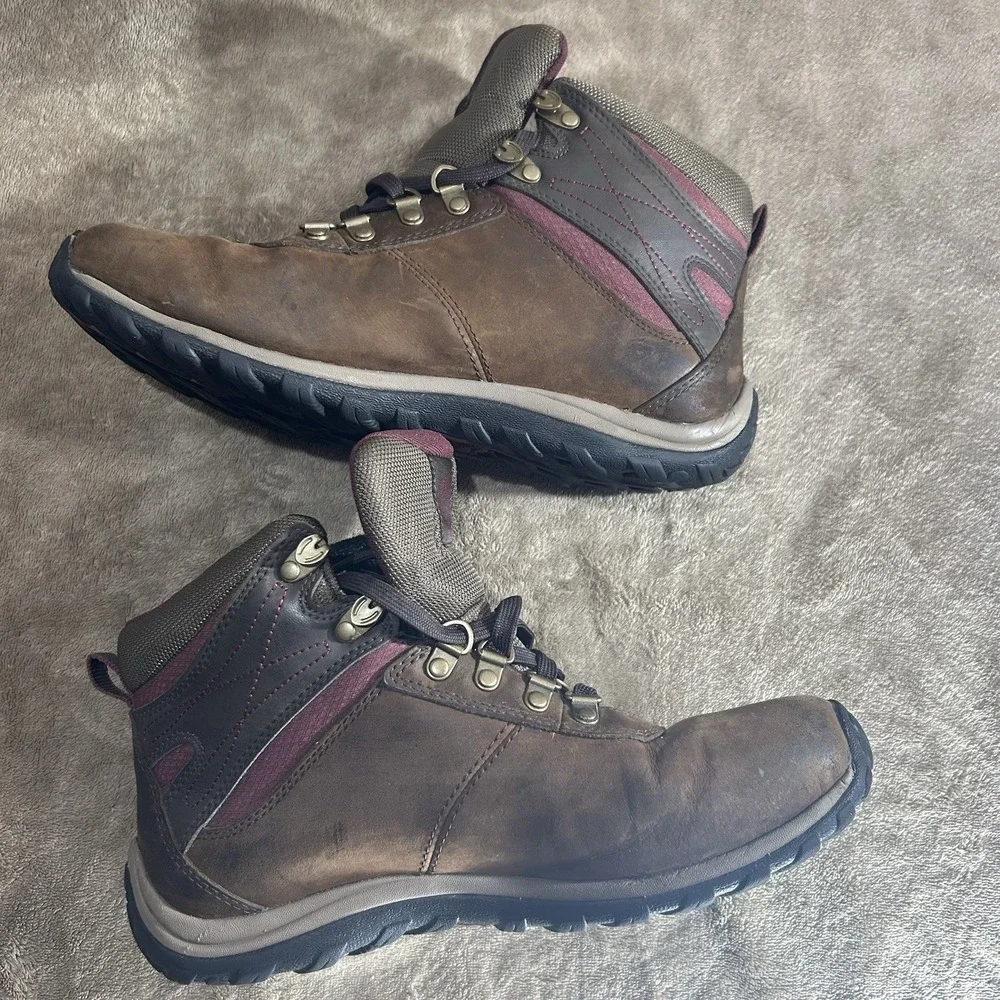 Timberland Norwood Mid Waterproof Hiking Boots Womens Size 9.5 Brown Plum
